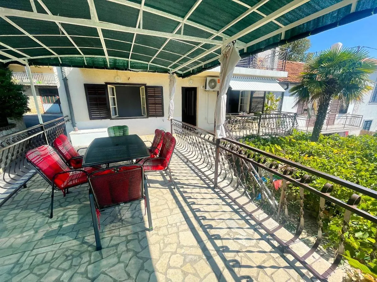 Apartment Apartman Renci Dramalj Croatia