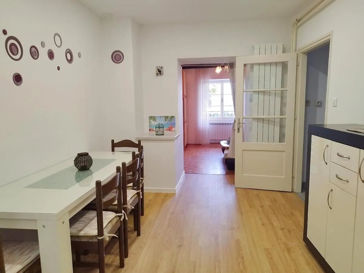 Apartment Apartman Renci Dramalj
